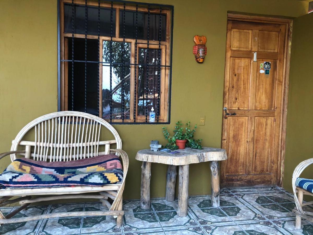 Kawoq Guesthouse サン・ペドロ・ラ・ラグーナ エクステリア 写真